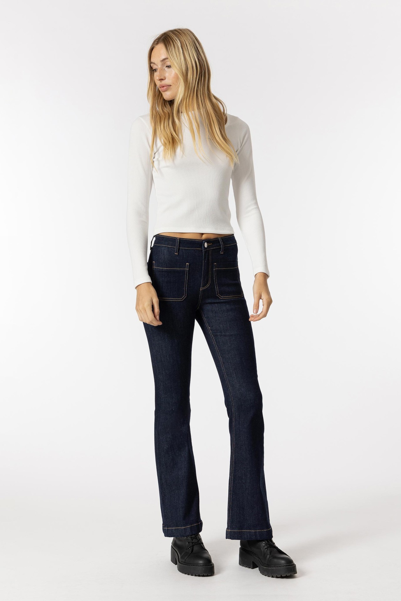 Jeans Zoe Flare de Cintura Alta