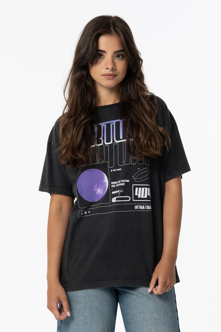 T-shirt Oversize com Estampado Frontal