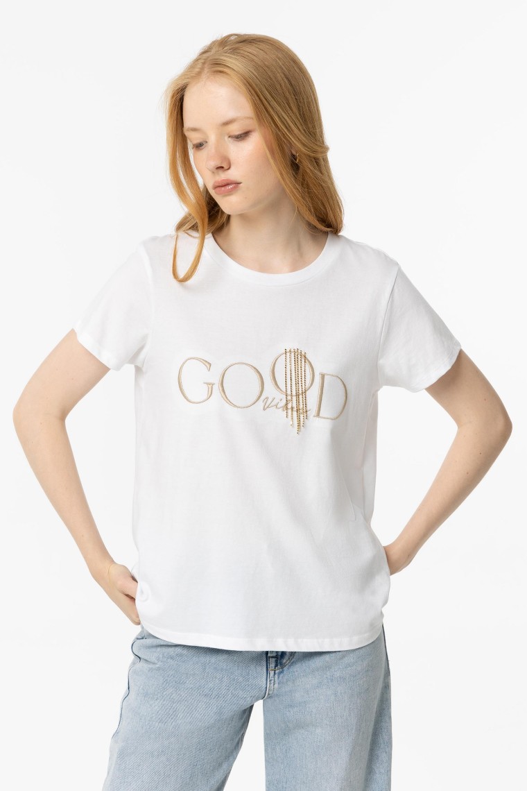 T-shirt with Slogan and Beads