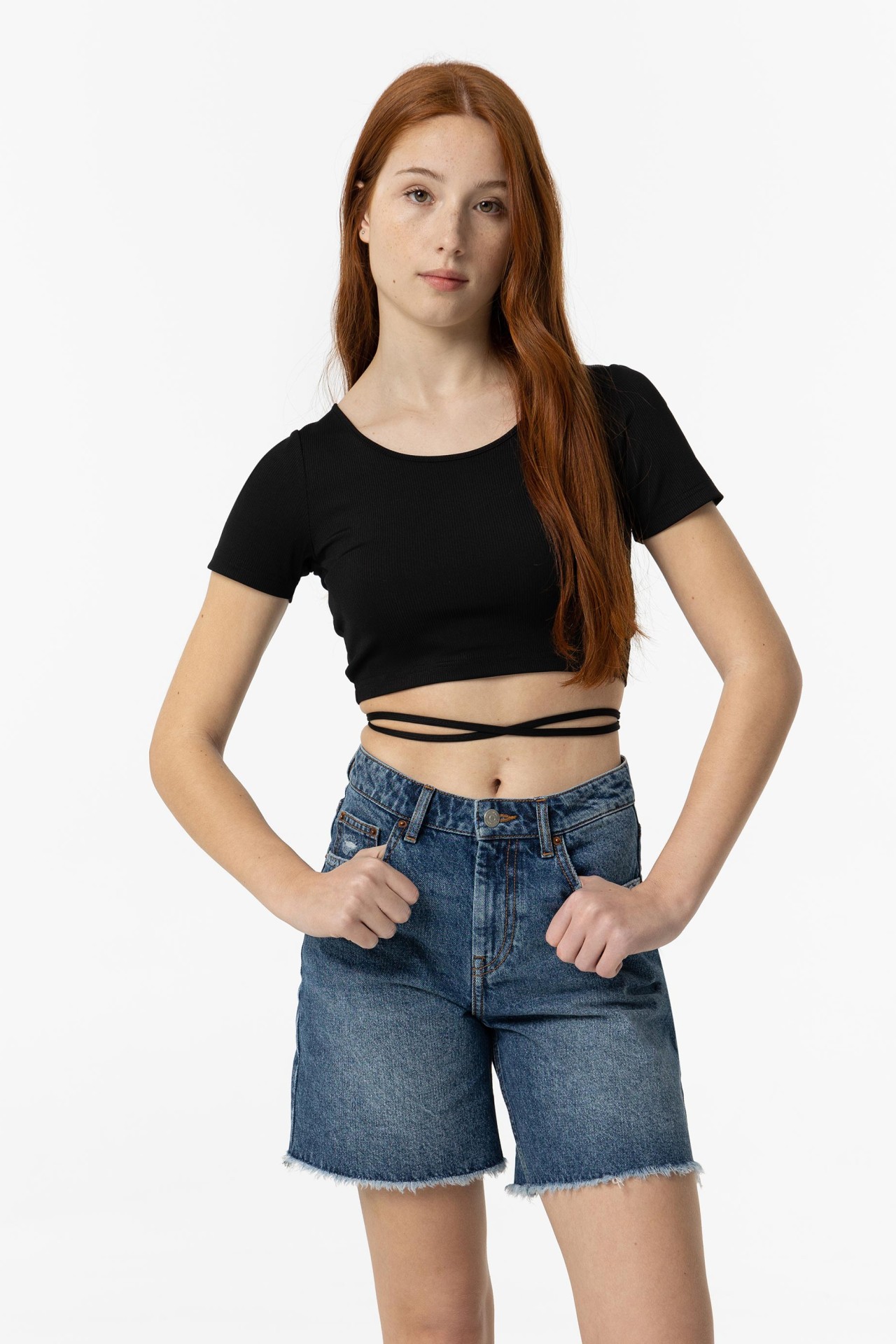 Camiseta Cropped con Abertura en Espalda