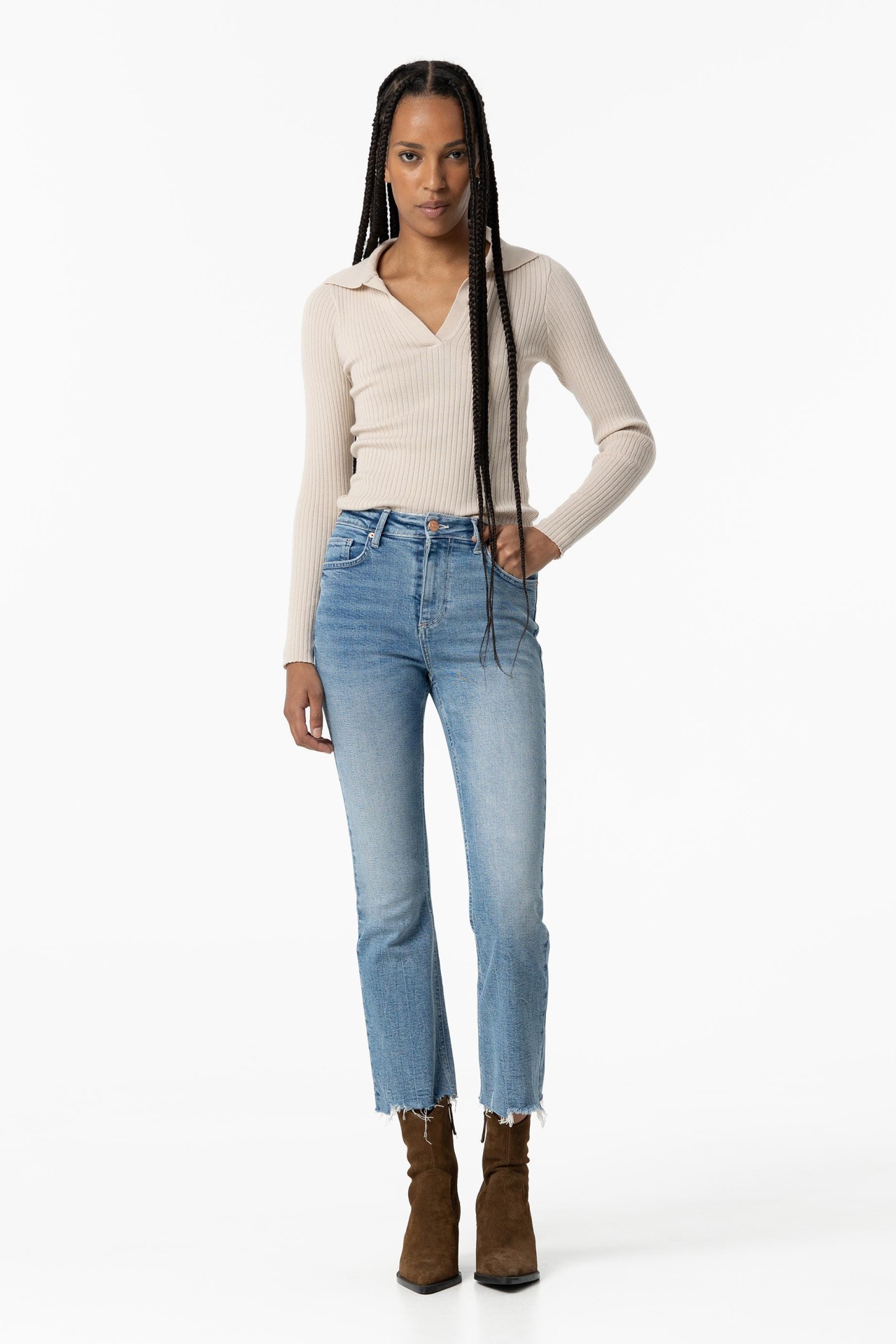 Jeans Megan Cropped Flare Cintura Alta