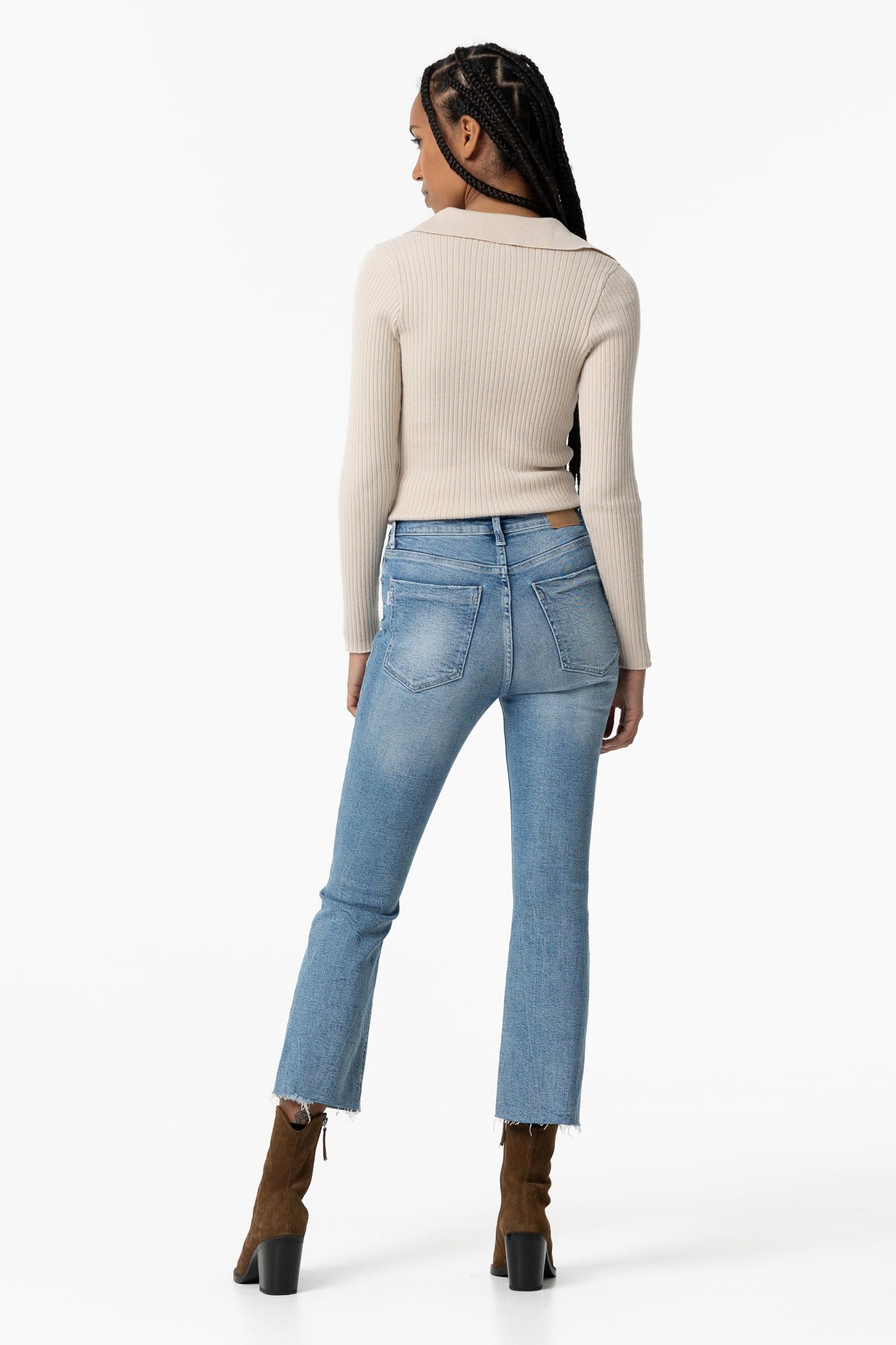 Jeans Megan Cropped Flare Tiro Alto