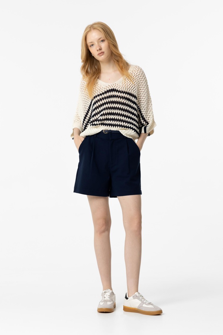 Tailoring Pleated Shorts with Belt