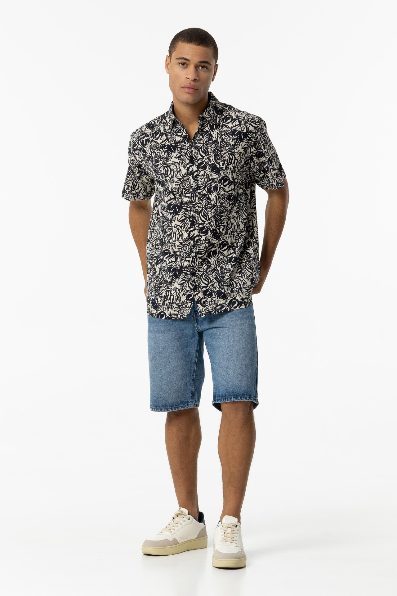 Bermuda Regular Fit