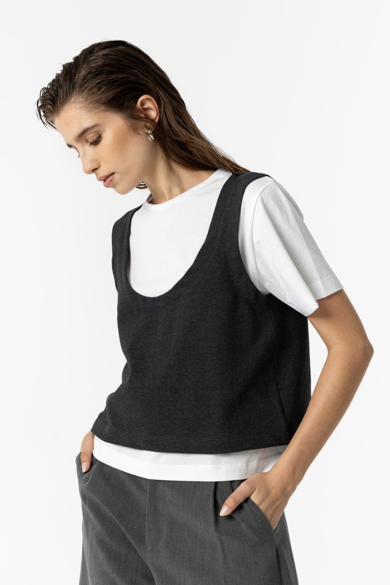 Contrast T-shirt and Top