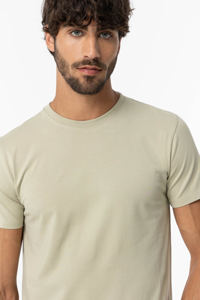 Slim Fit Basic T-shirt