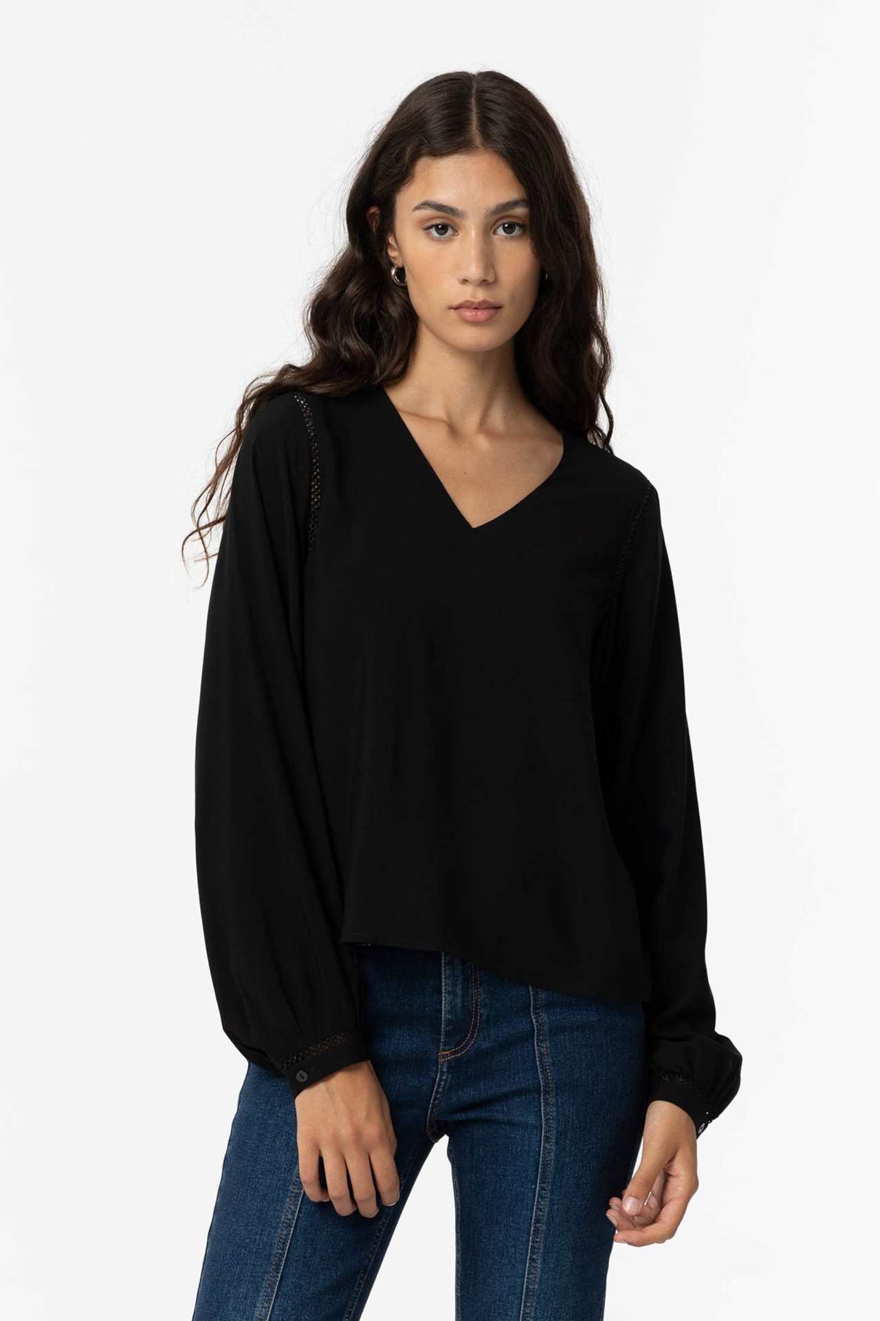 Blusa com Entremeios