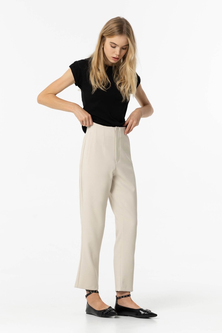 Skinny Trousers with Pleats