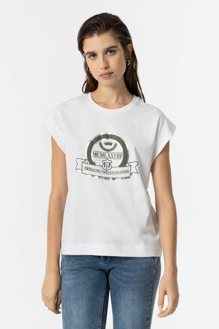 T-shirt Estampado Frontal com Relevo