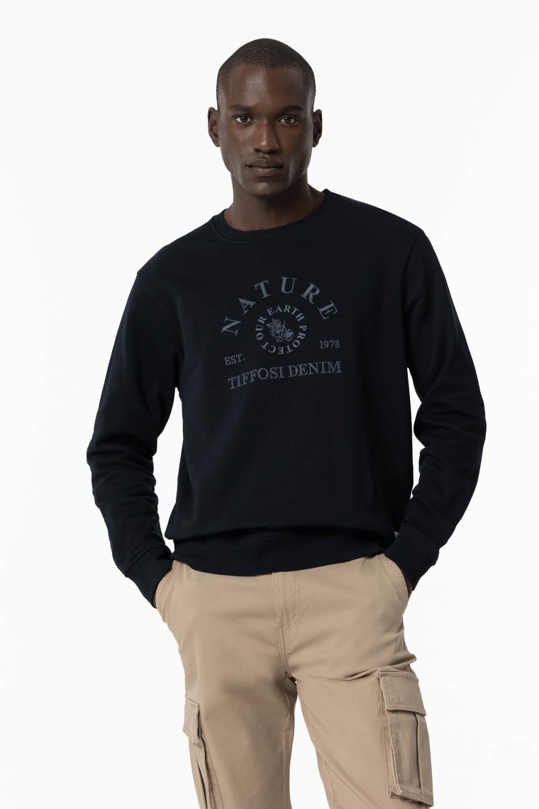 Sweatshirt with Front Embroidery