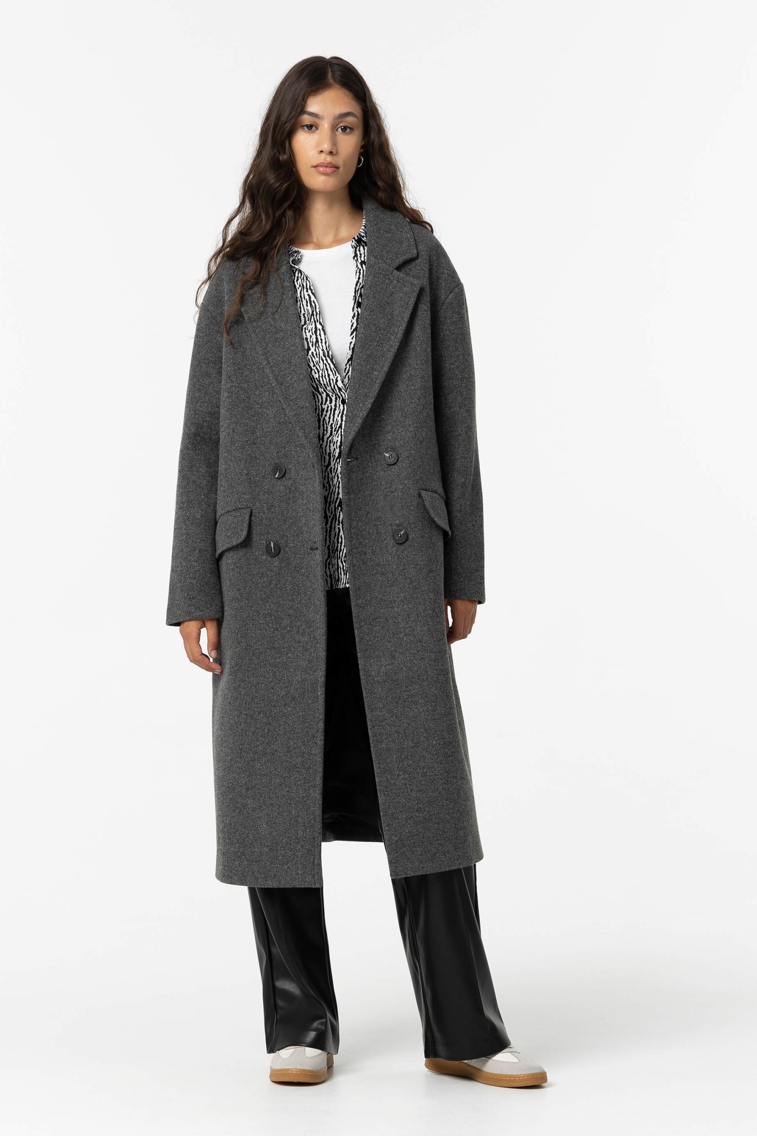 AW04 Snap Buttoned Long Coat