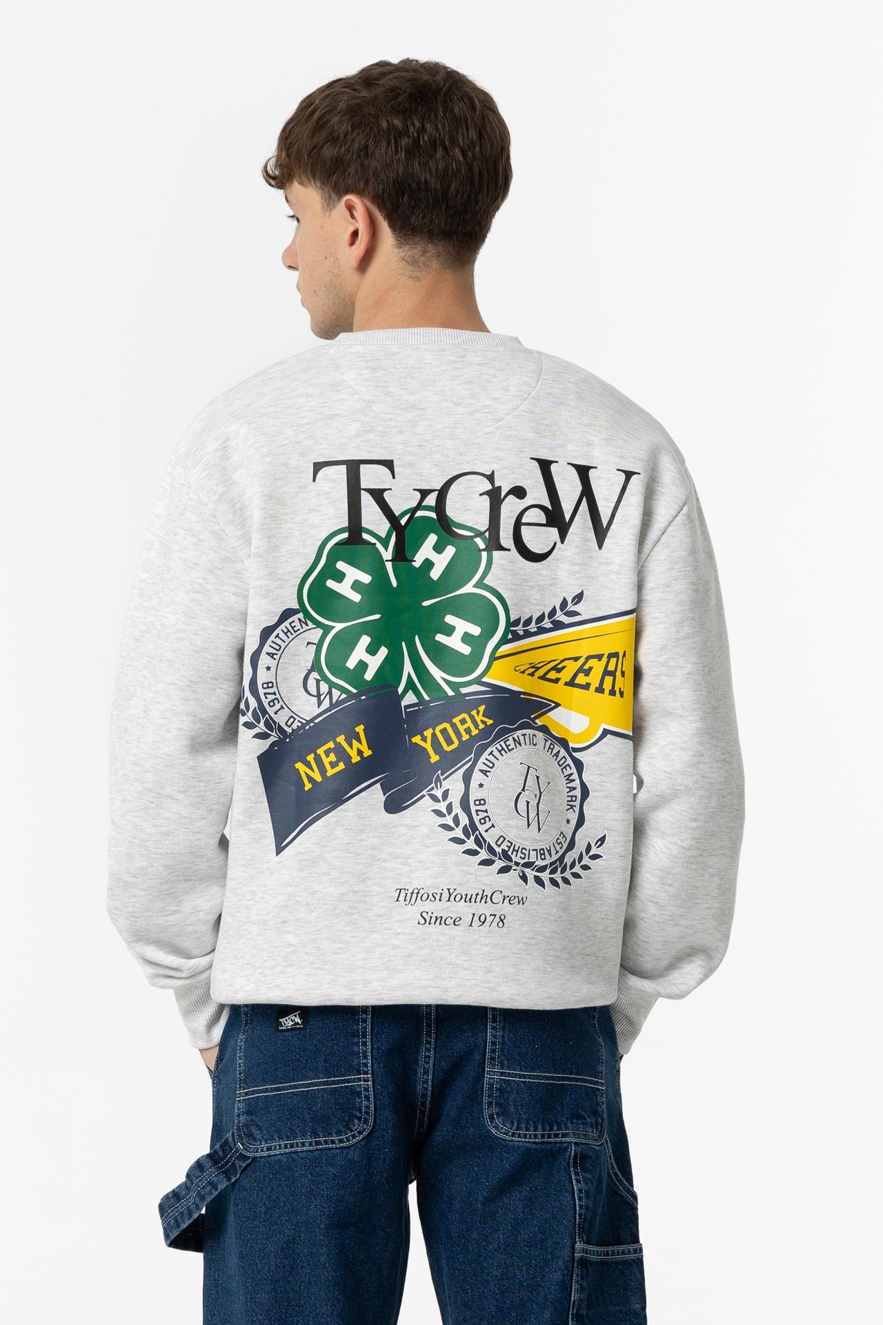 Sweatshirt com Estampado nas Costas