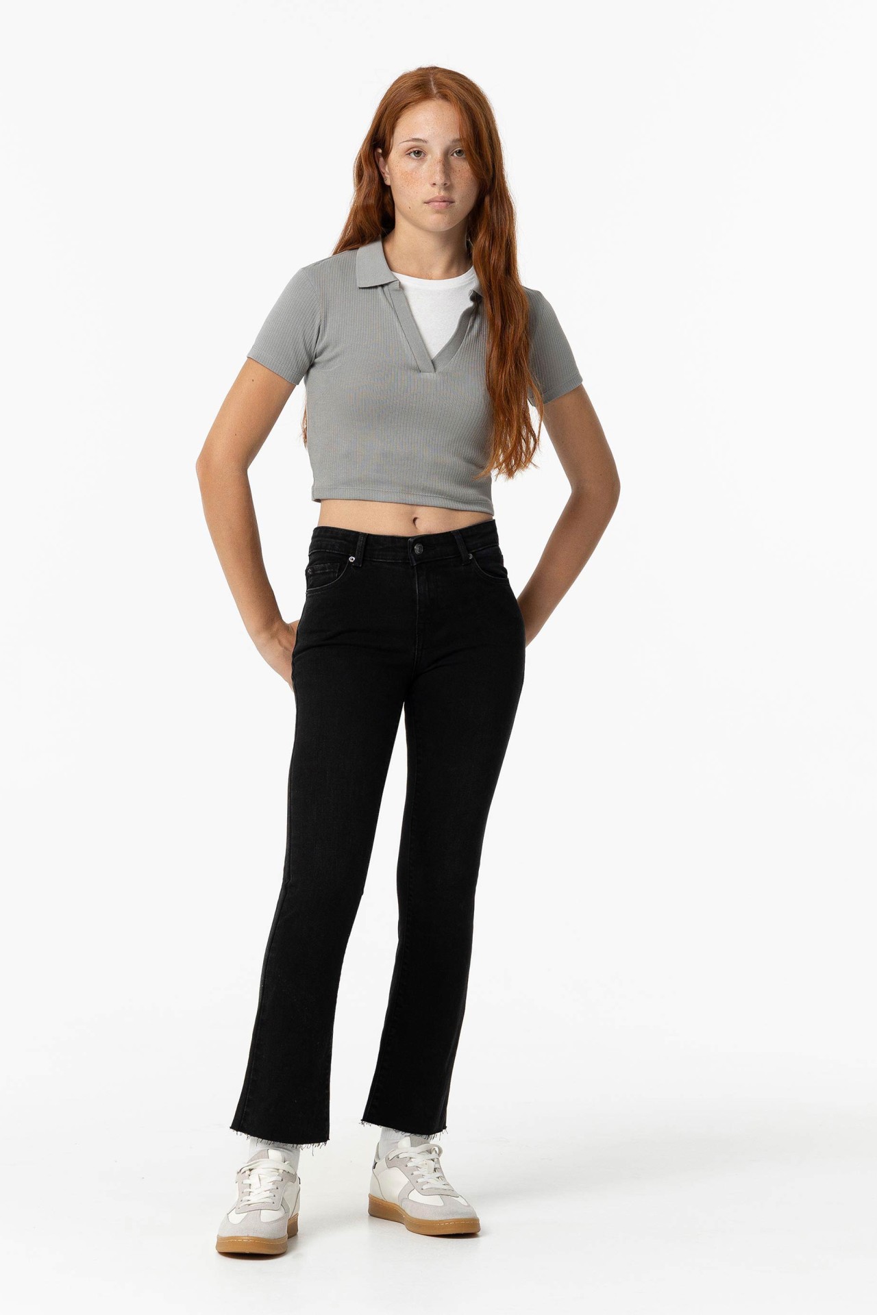 Cropped Flare Willow Jeans