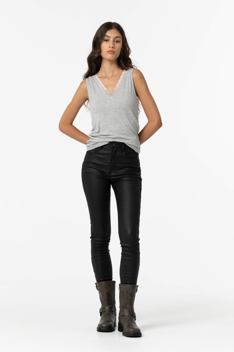 Pantaln Push-up Skinny Coated