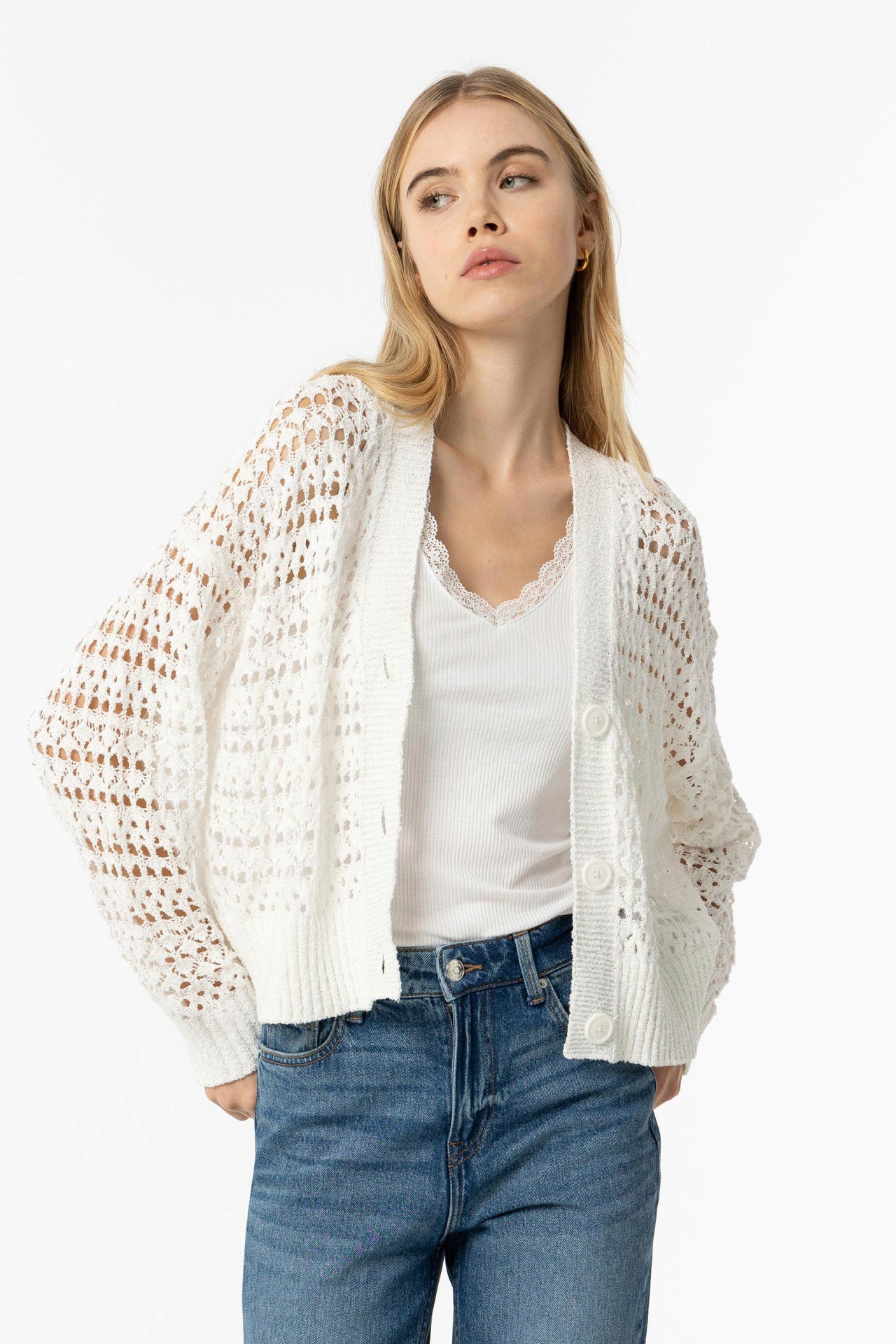 Cardigan Perfurado