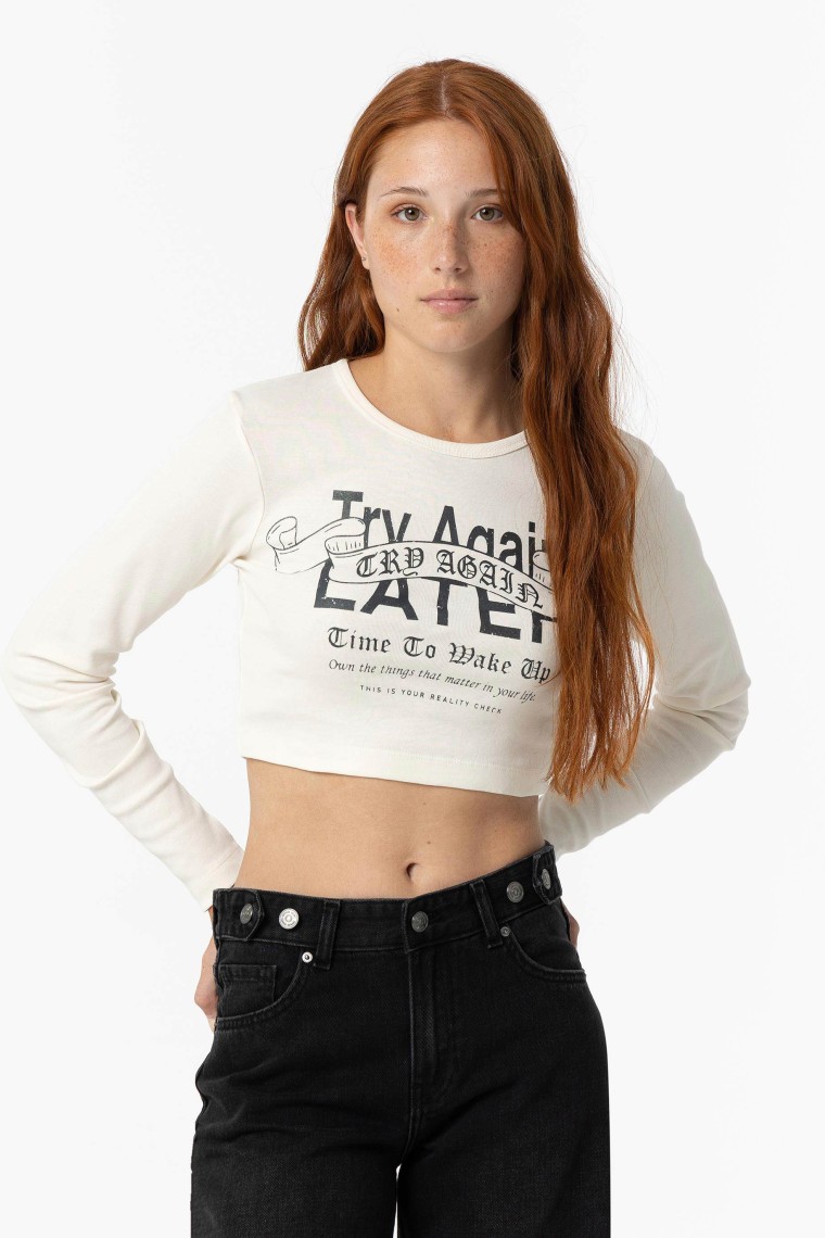 T-shirt Cropped com Estampado