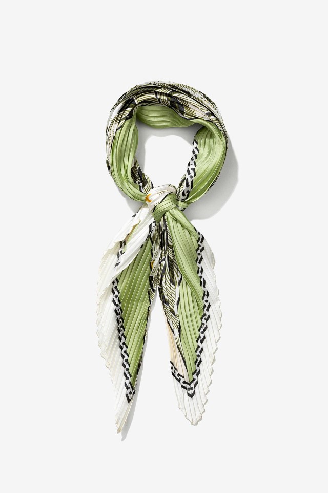 Printed Pleated Bandana