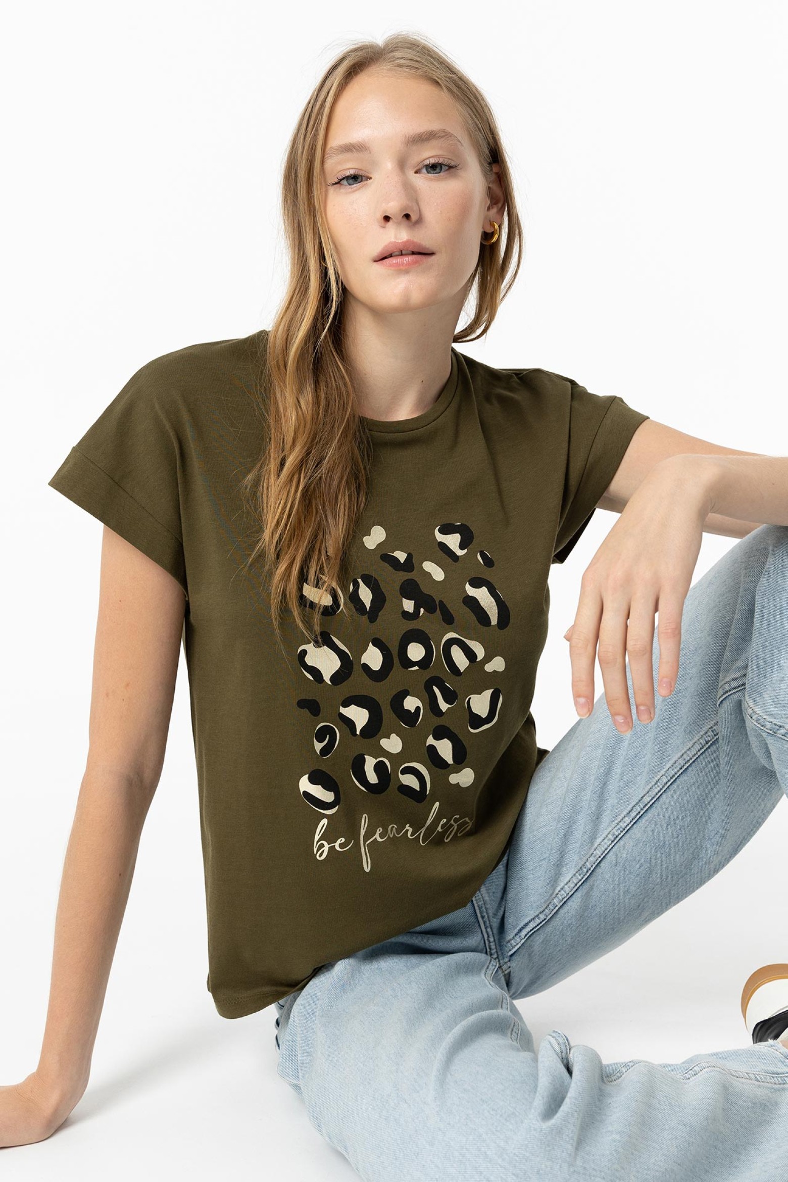 Camiseta con estampado metalizado