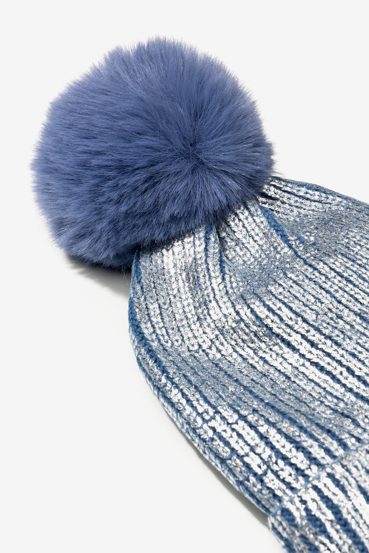 Gorro Metalizado com Pompom