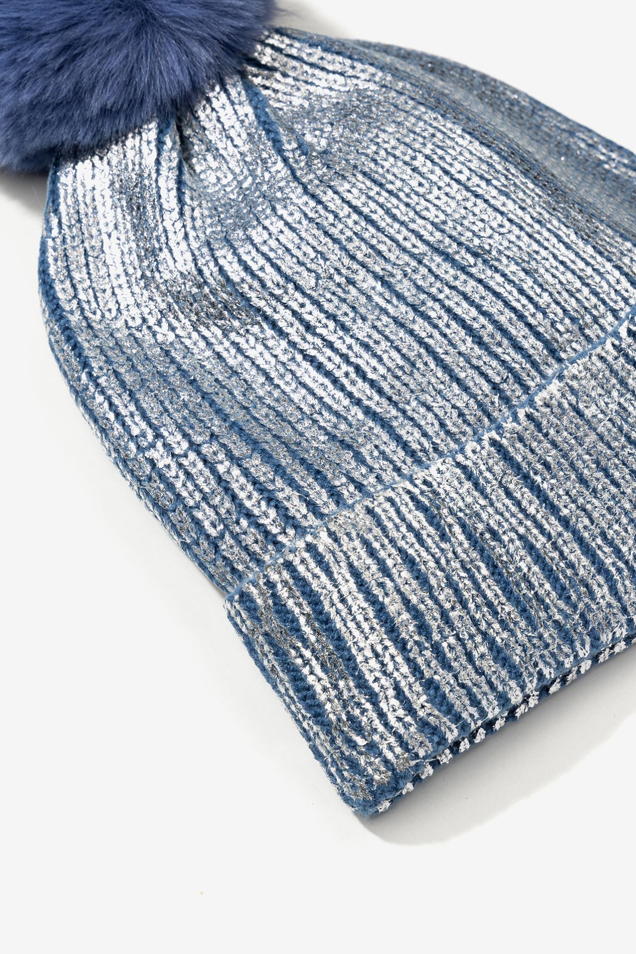 Gorro Metalizado con Pompn