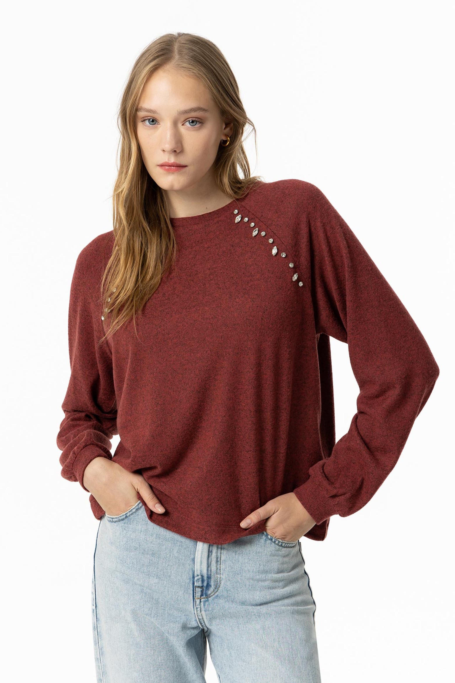 T-Shirt Tricotada com  Joias
