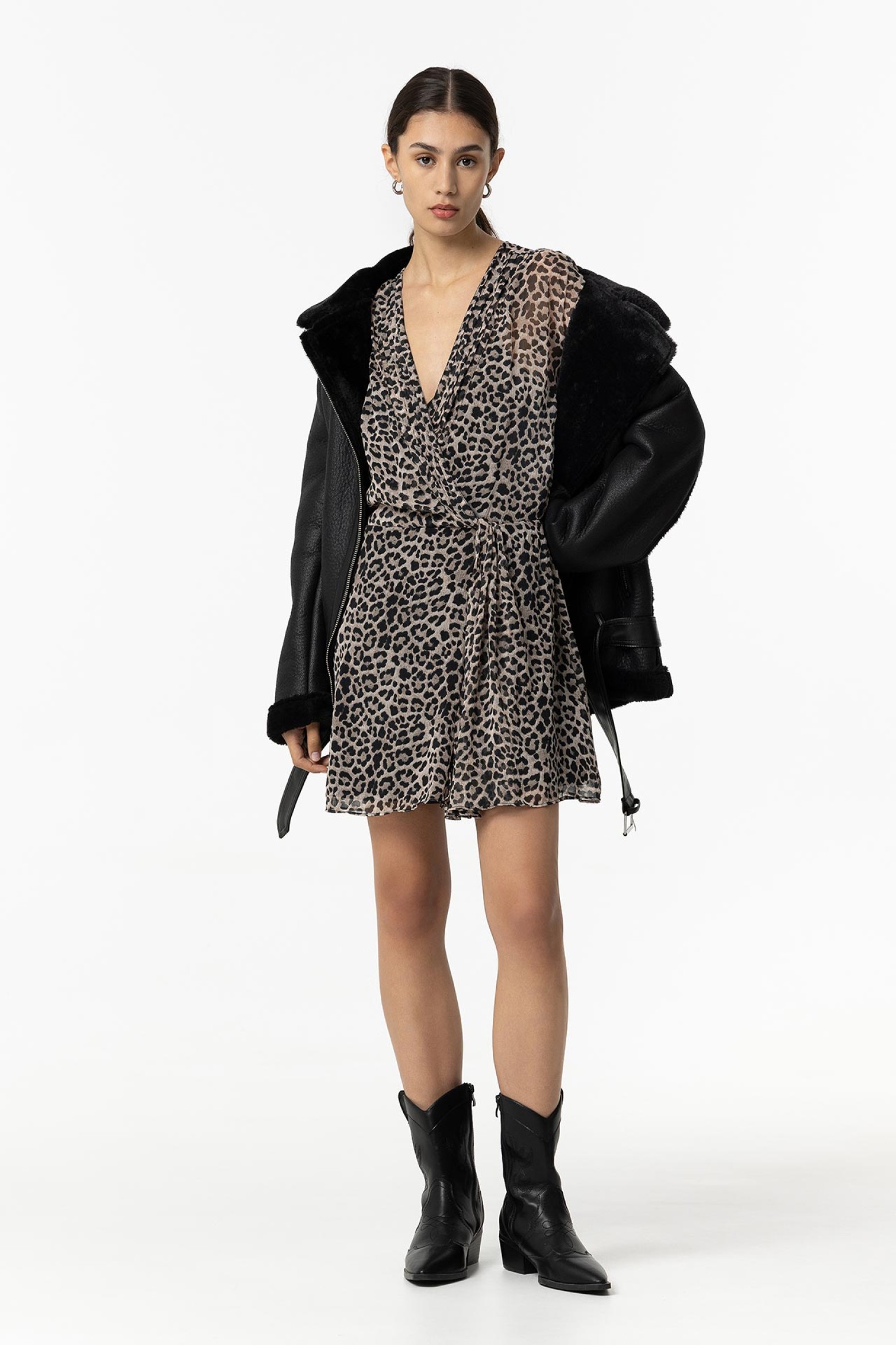 Vestido Corto Estampado Leopardo