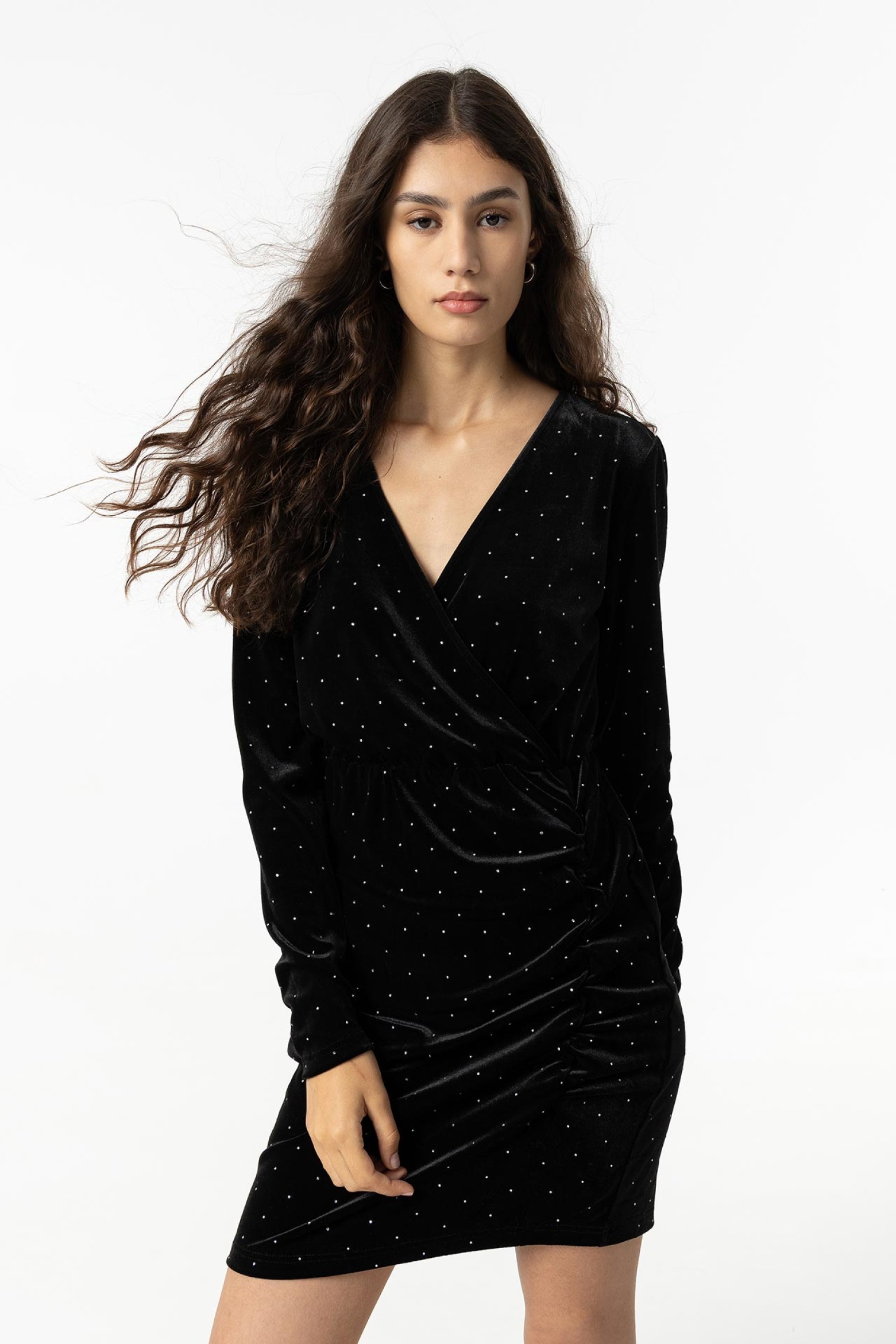 Vestido Veludo com Aplicaes