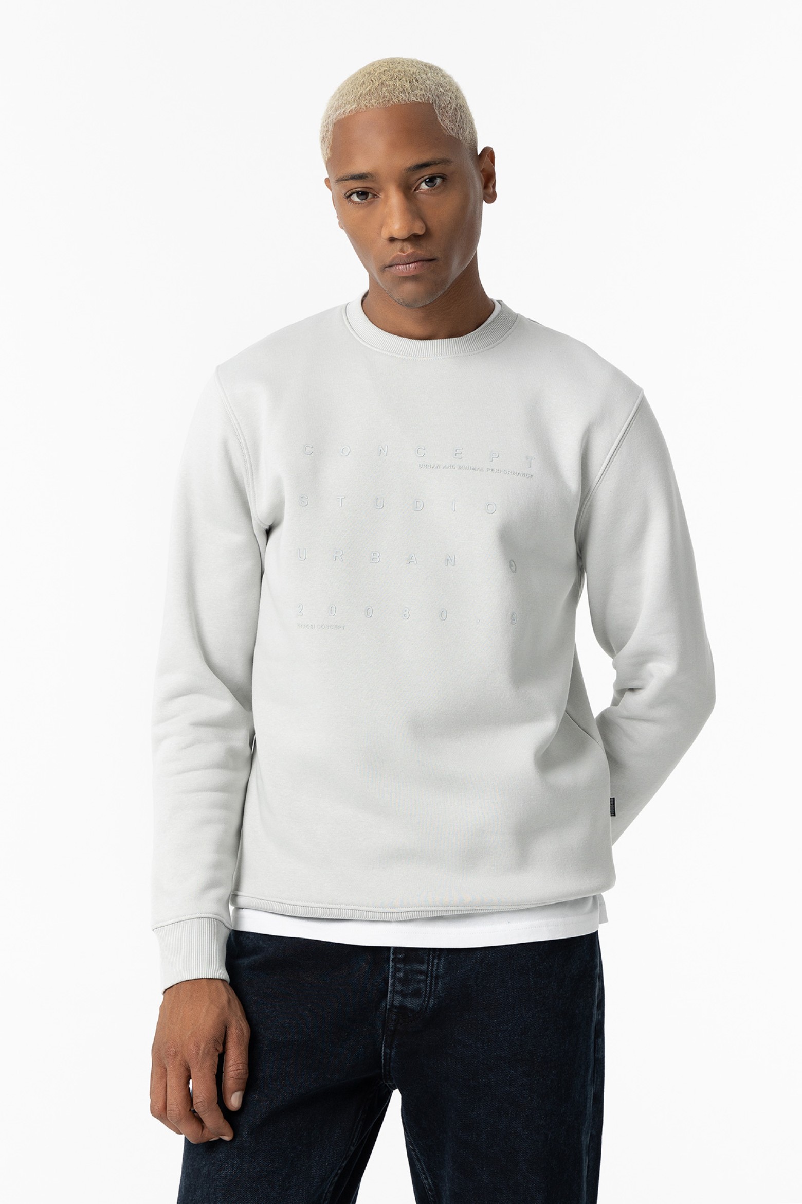 Sweatshirt com Alto Relevo