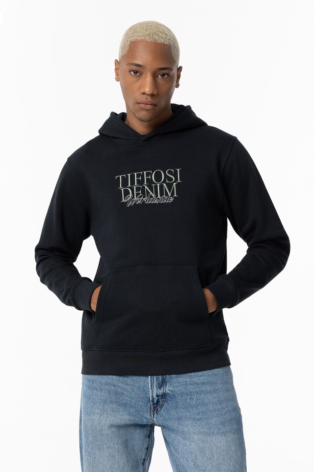 Hoodie Bordado con Espalda Estampada
