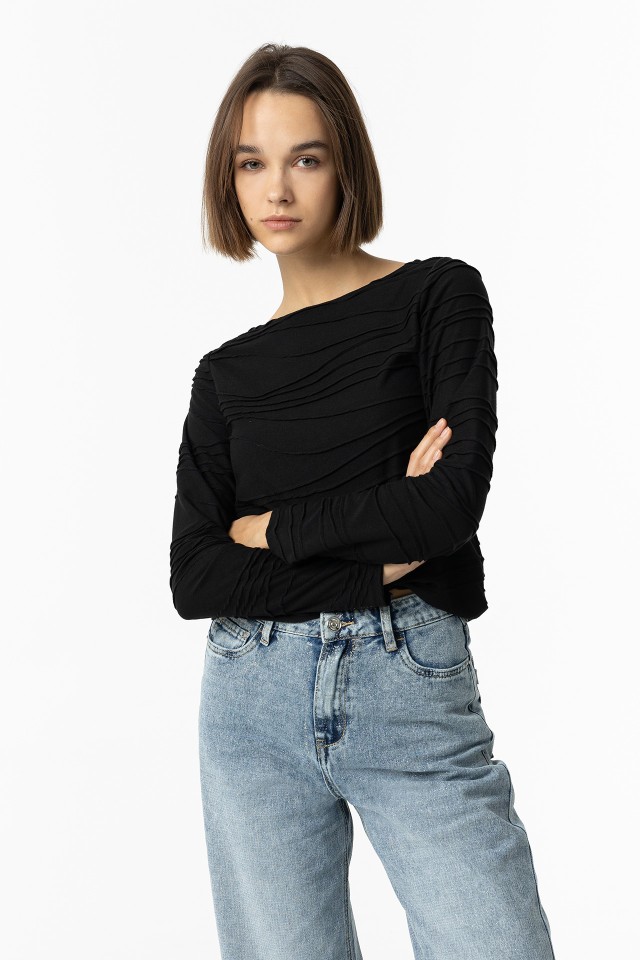 T-Shirt com Costuras Externas