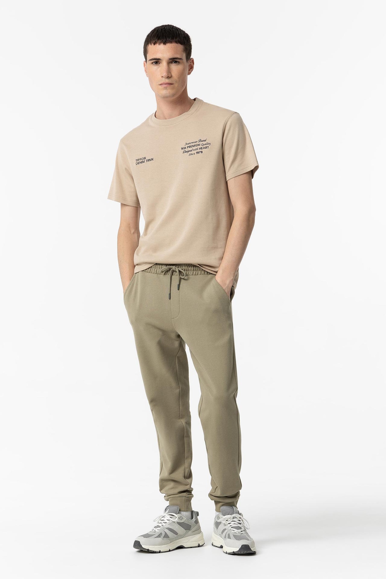 Calas Relaxed Fit