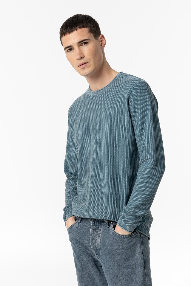 Knit sweater