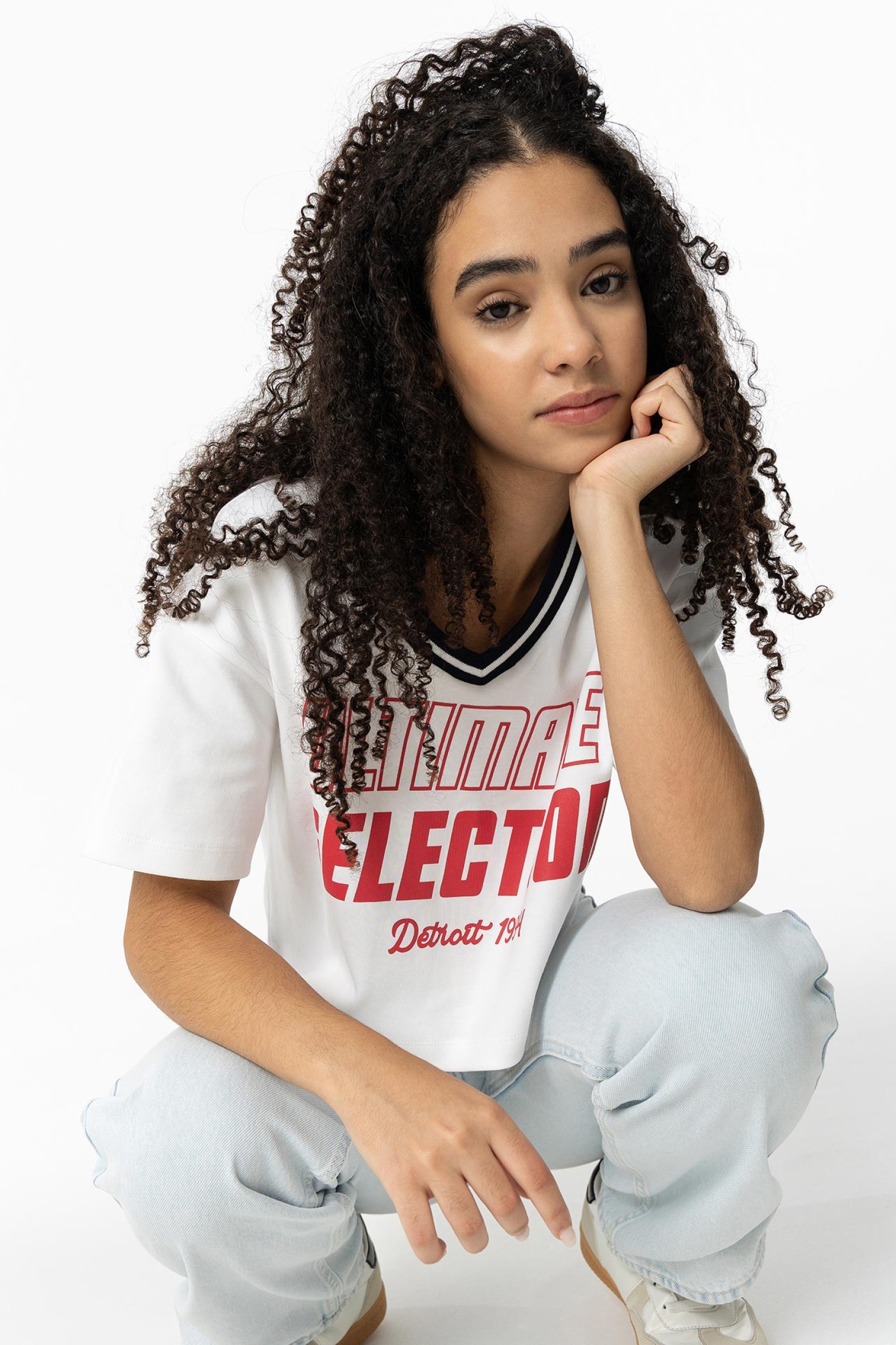 T-Shirt Cropped con Estampado en la Espalda