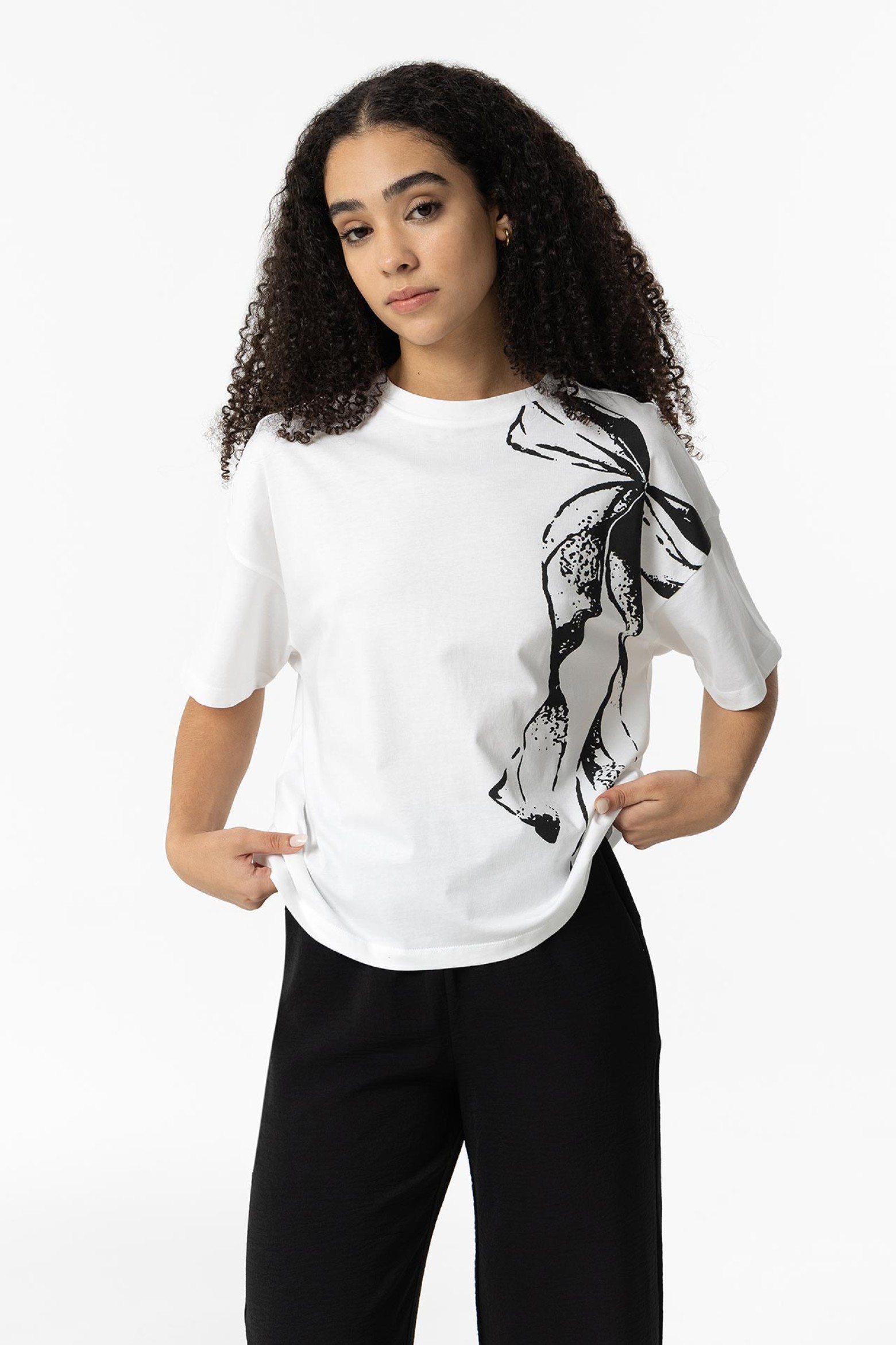 T-shirt Cropped com Estampado Frontal