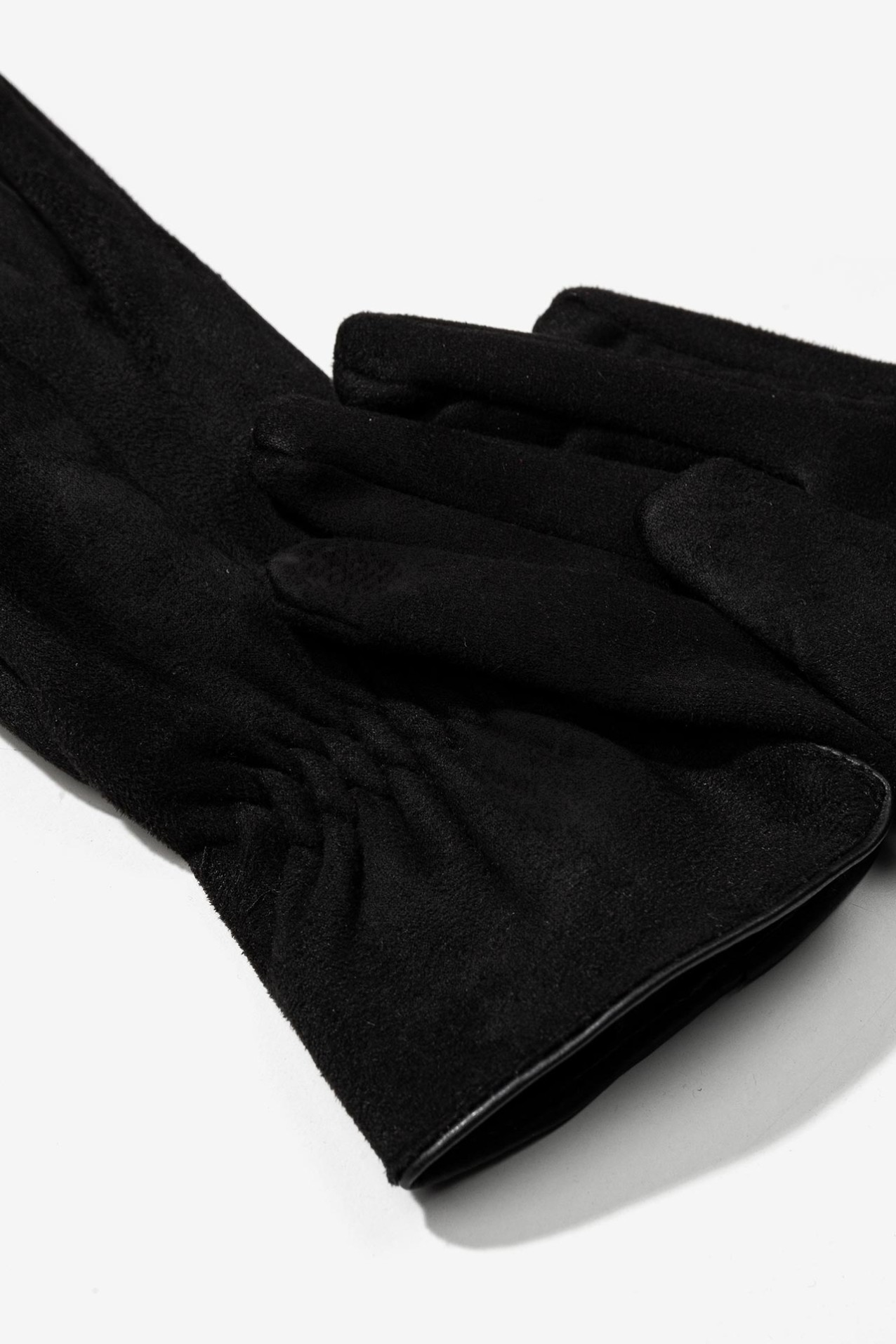 Suede Gloves with Ruched Cuff