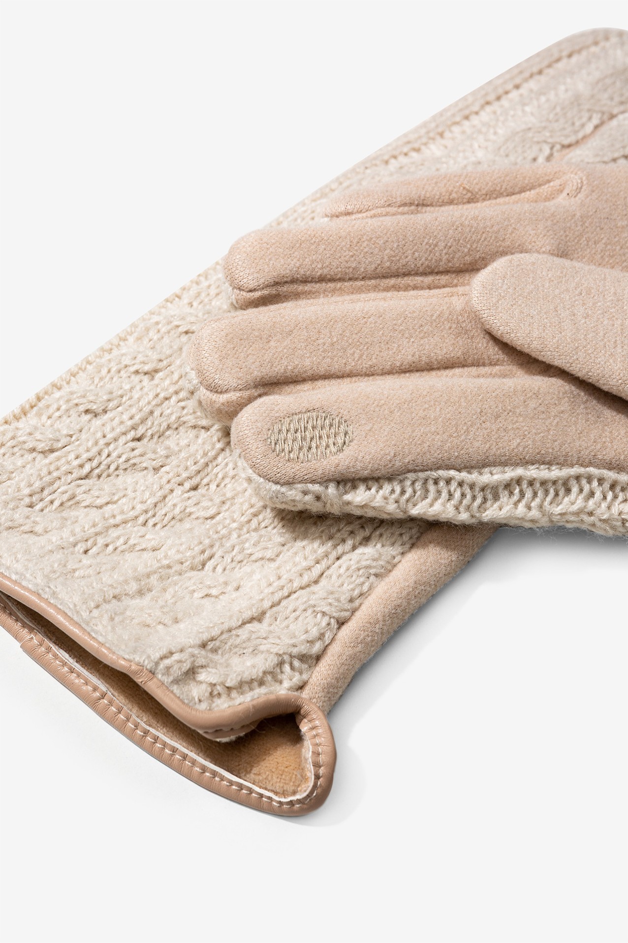Cable Knit Panel Gloves