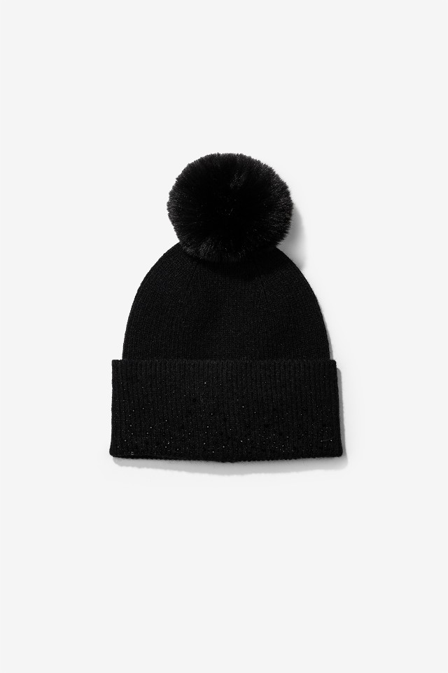 Gorro com Aplicao de Brilhantes e Pompom