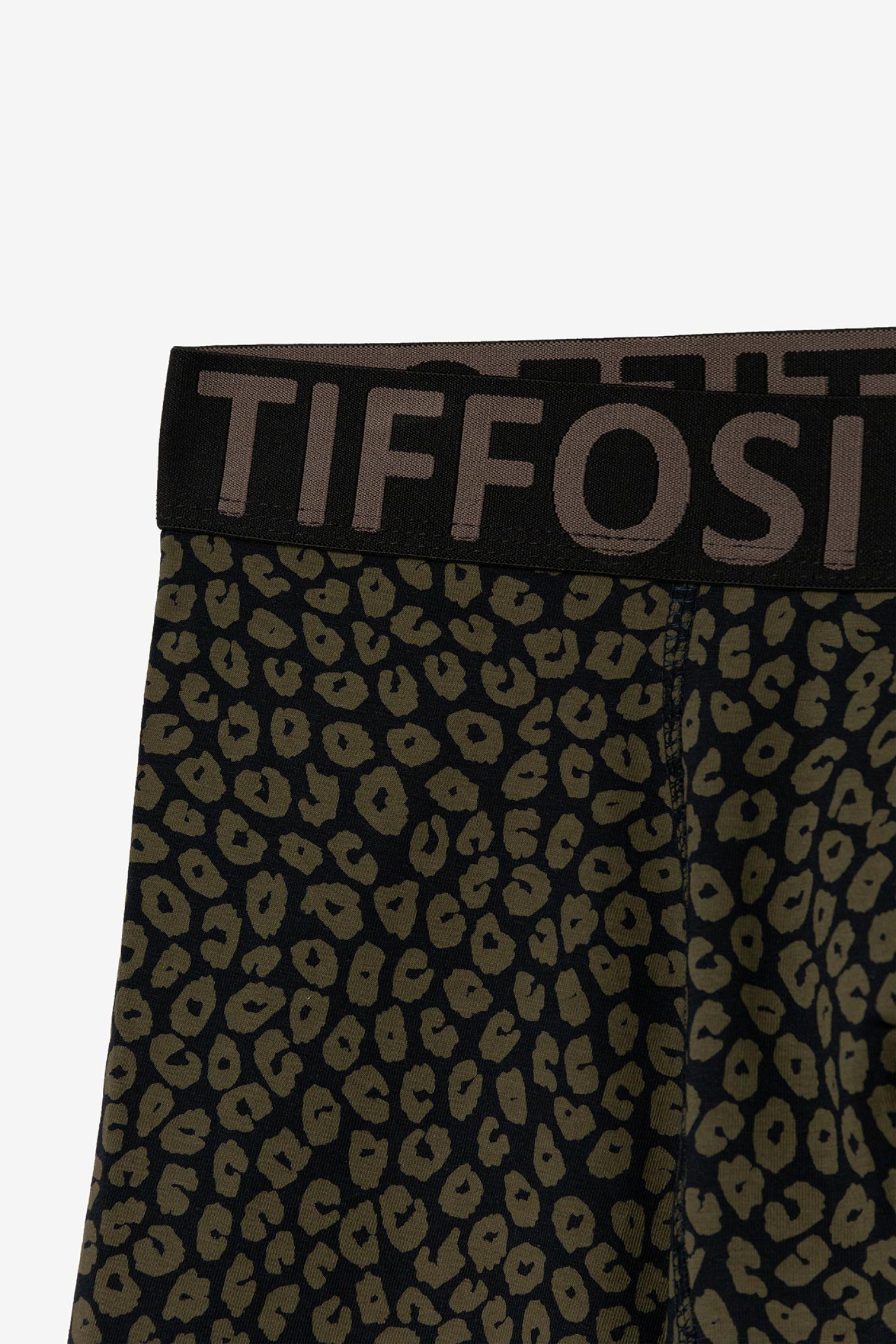 Boxers com padro animal