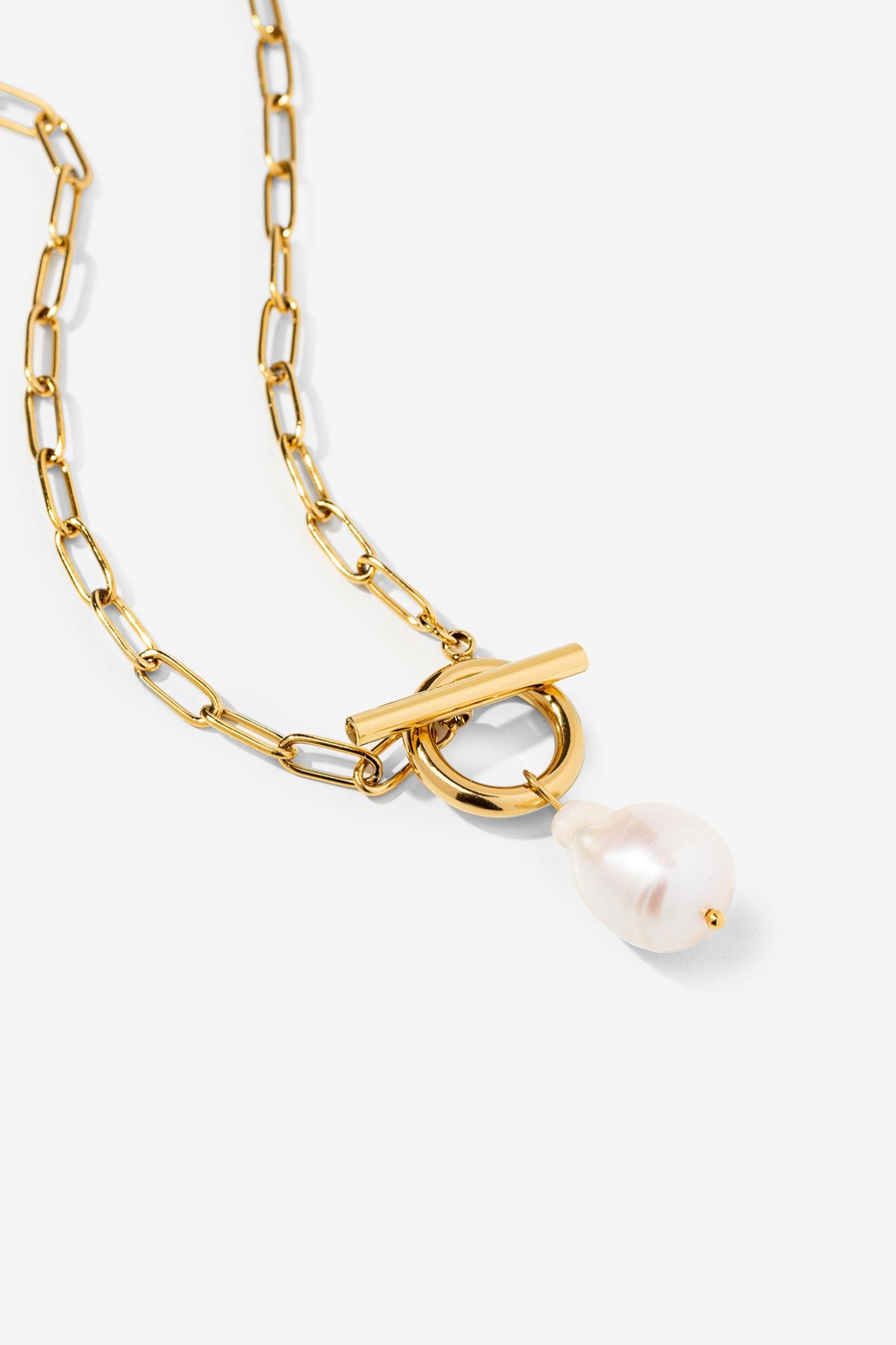 Golden Pearl Necklace