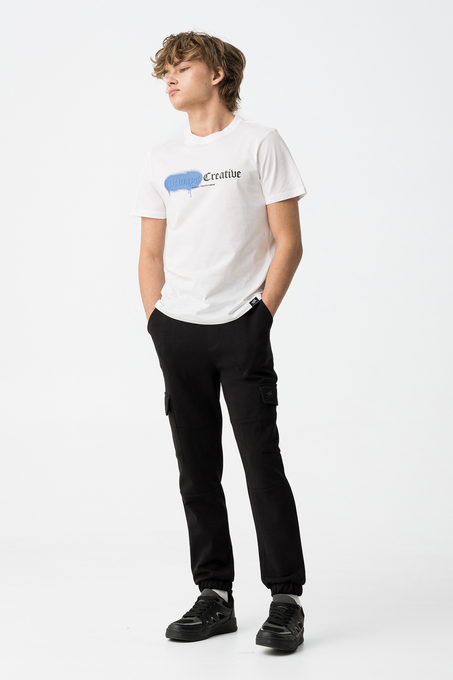 Pantalones cargo con bolsillos