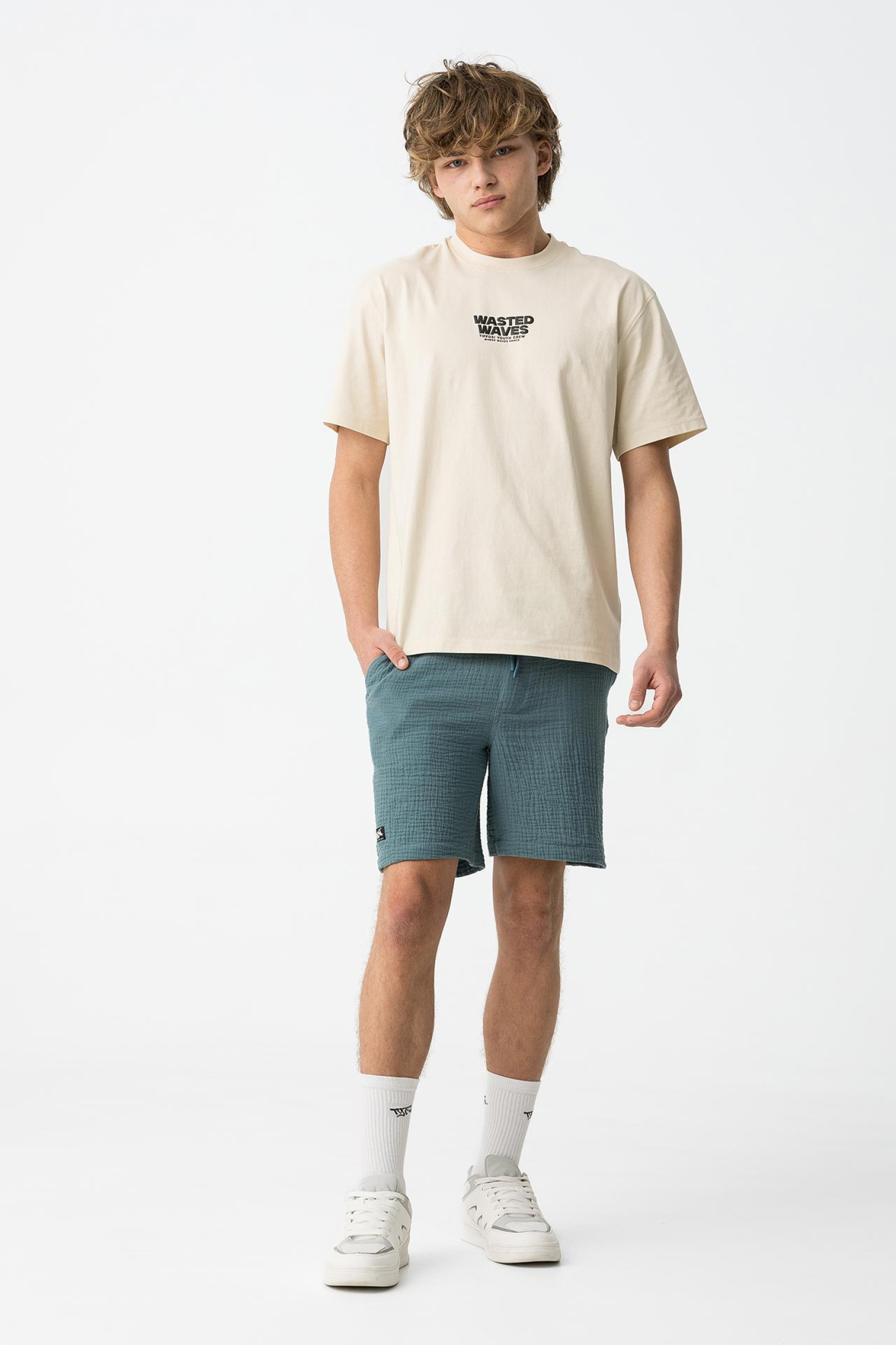 Shorts with Texture and Drawstring