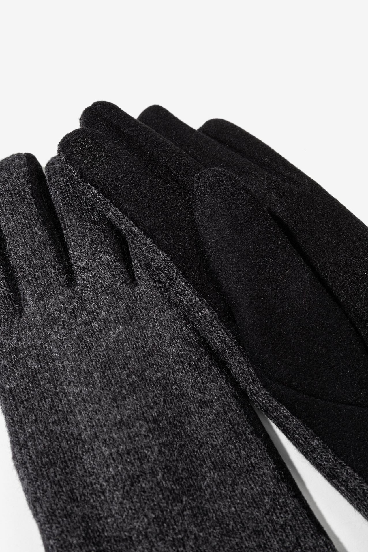 Ribbed Panel Gloves