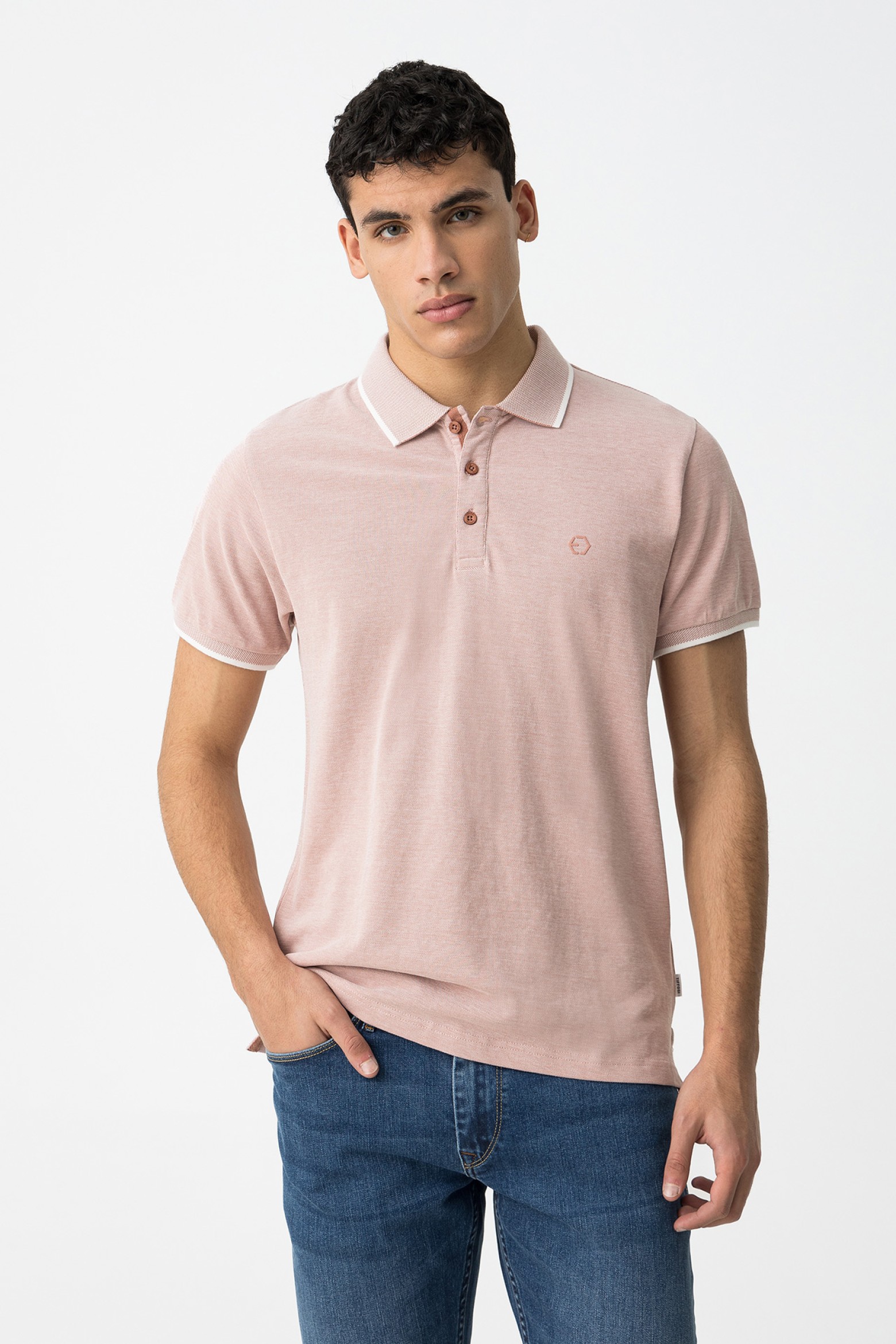 Polo Piqu Detalhe Estampado com Relevo