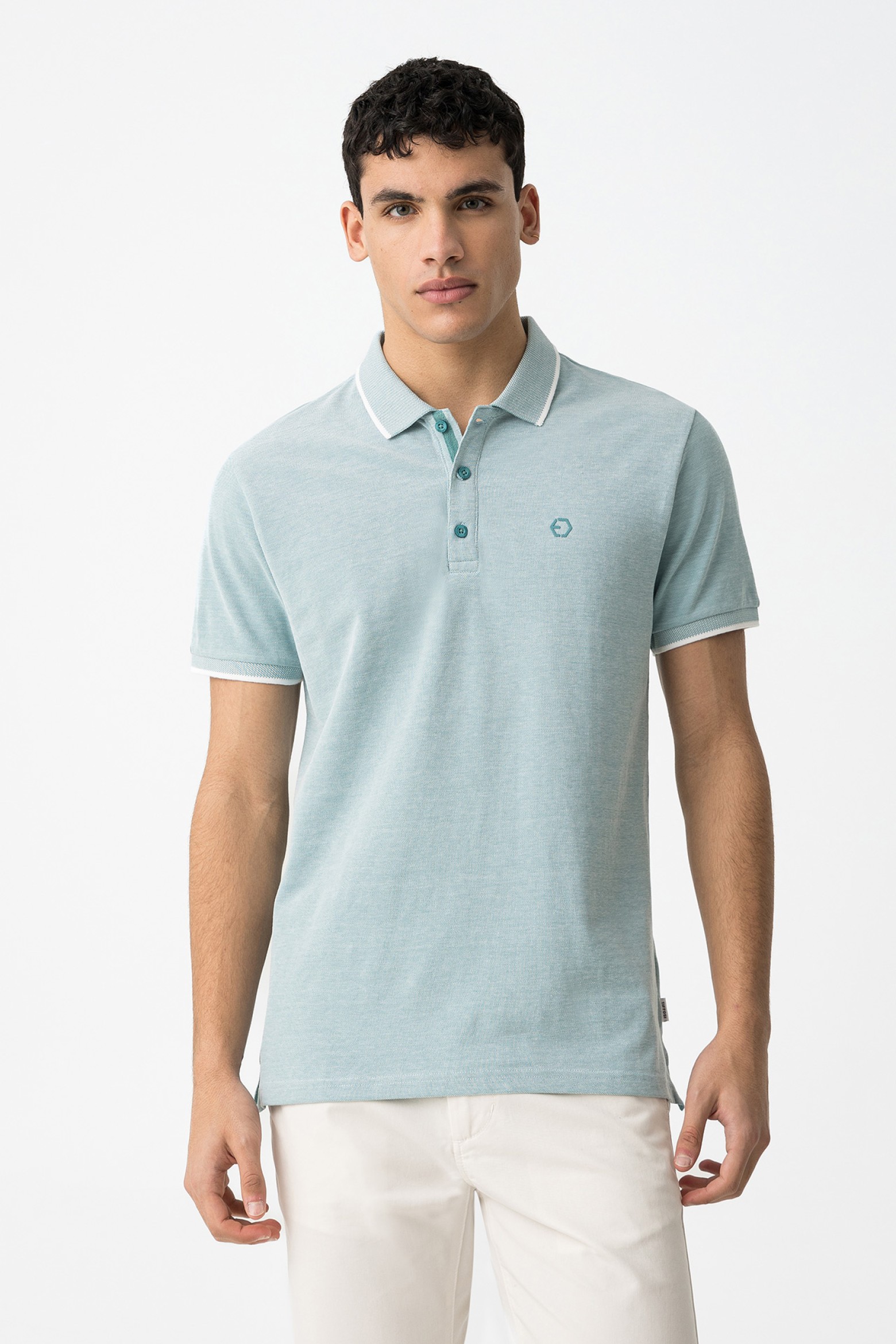 Polo Piqu Detalhe Estampado com Relevo