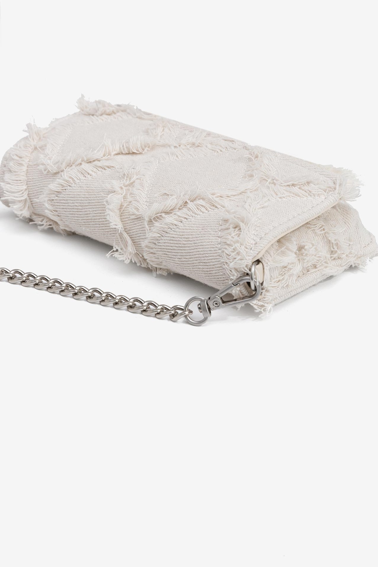 Soporte para telfono de tela con flecos