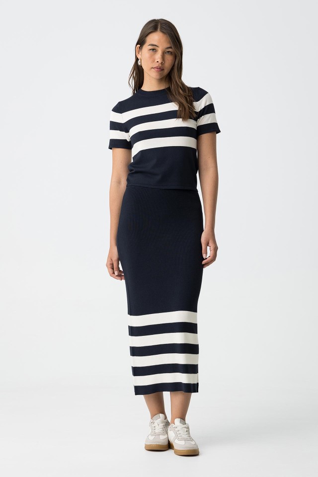 Knit midi skirt