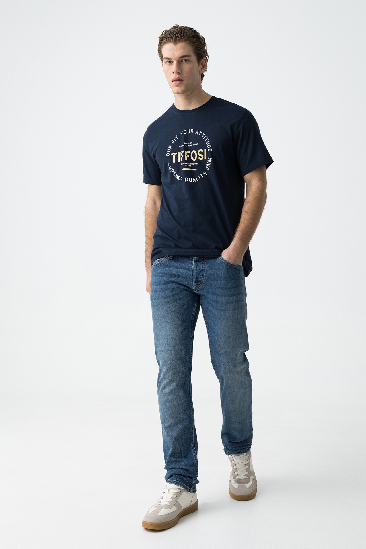 Jeans Slim Straight Azul