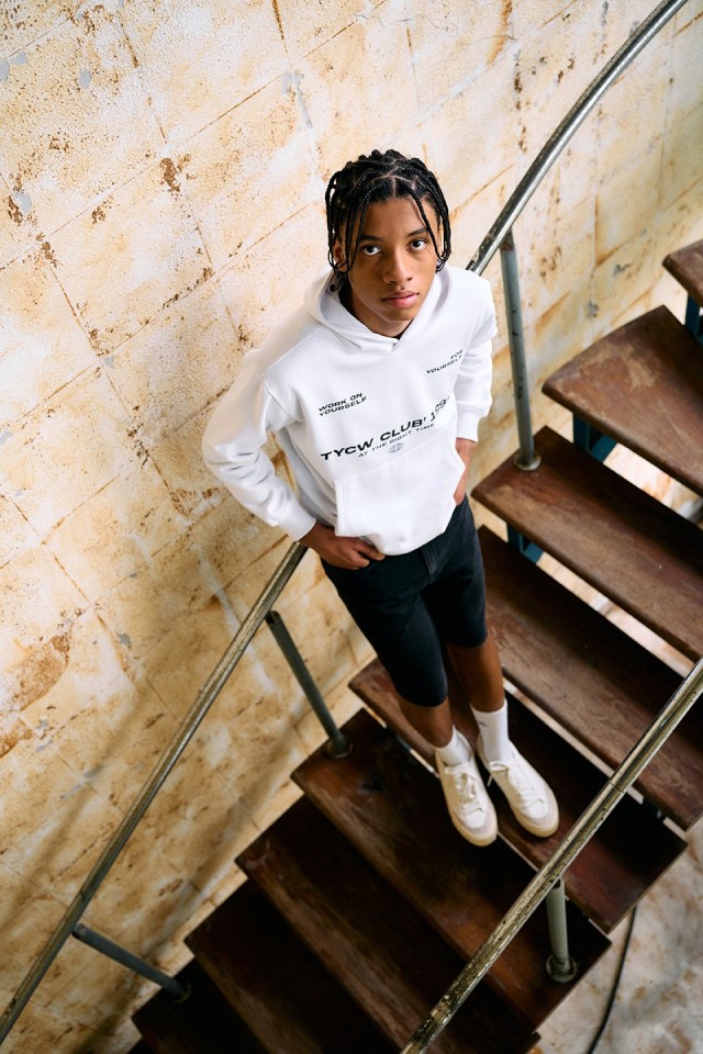 Hoodie de Manga Corta Estampada
