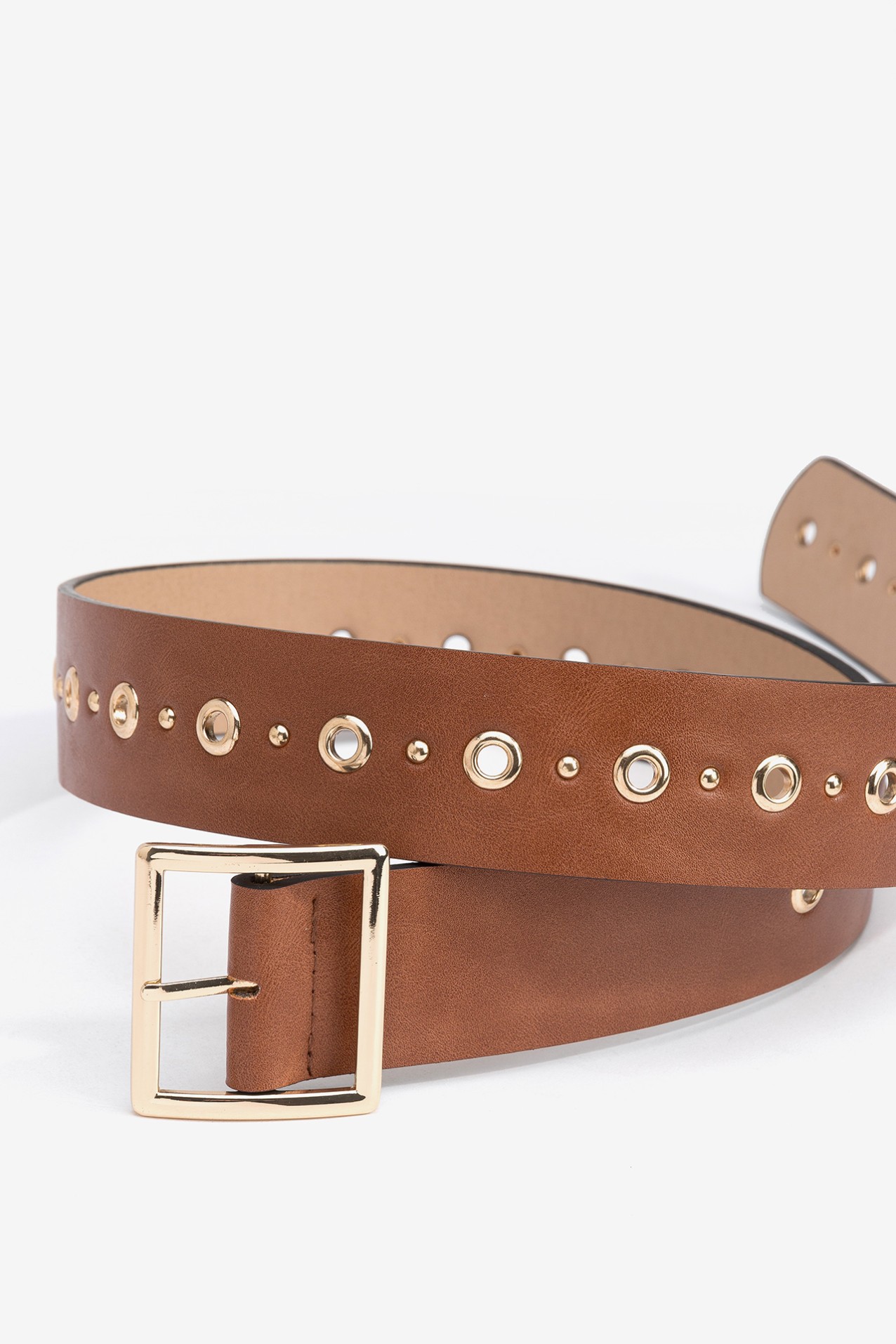 Cinturn con Aplicaciones Metlicas