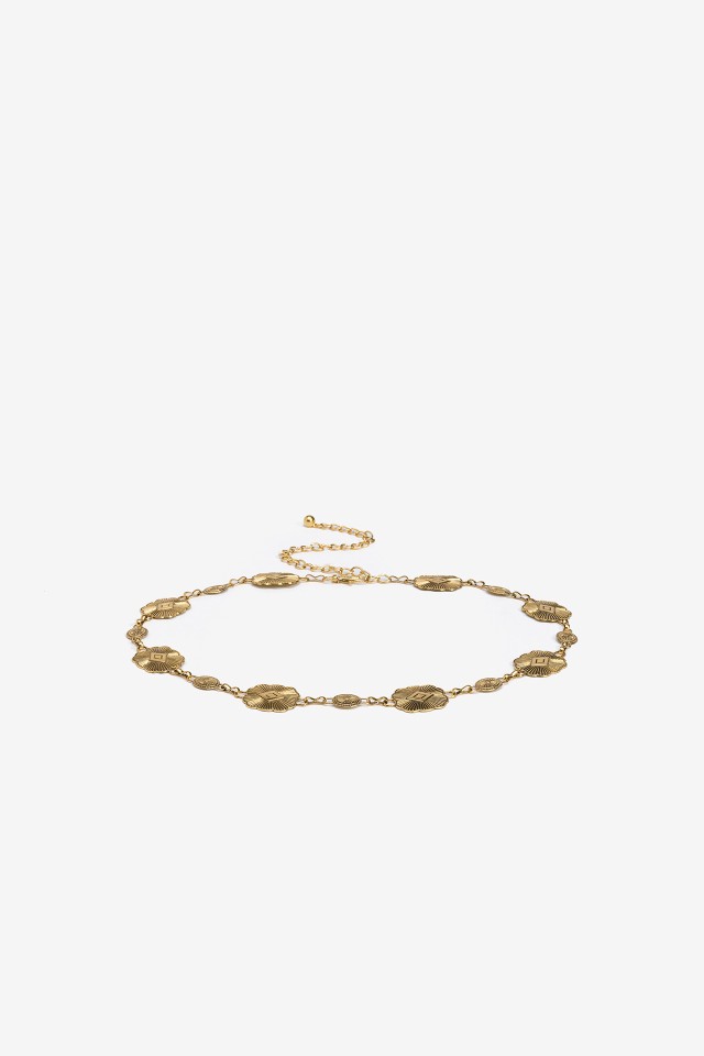 Cintur�n metalizado en relieve